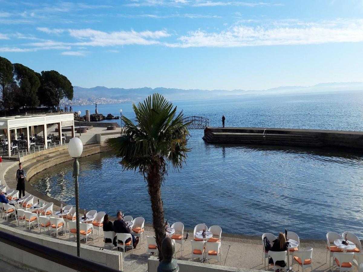 Apartment Damir Opatija Bagian luar foto